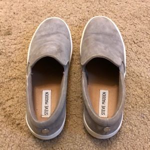 Steve Madden Grey Gills Sneaker Size 7